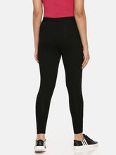 Load image into Gallery viewer, Feather Soft Elite ® 7/8 Active Fit Pant / Yoga Pant
