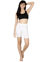 Load image into Gallery viewer, Feather Soft Elite ® Women&#39;s Cycling Shorts
